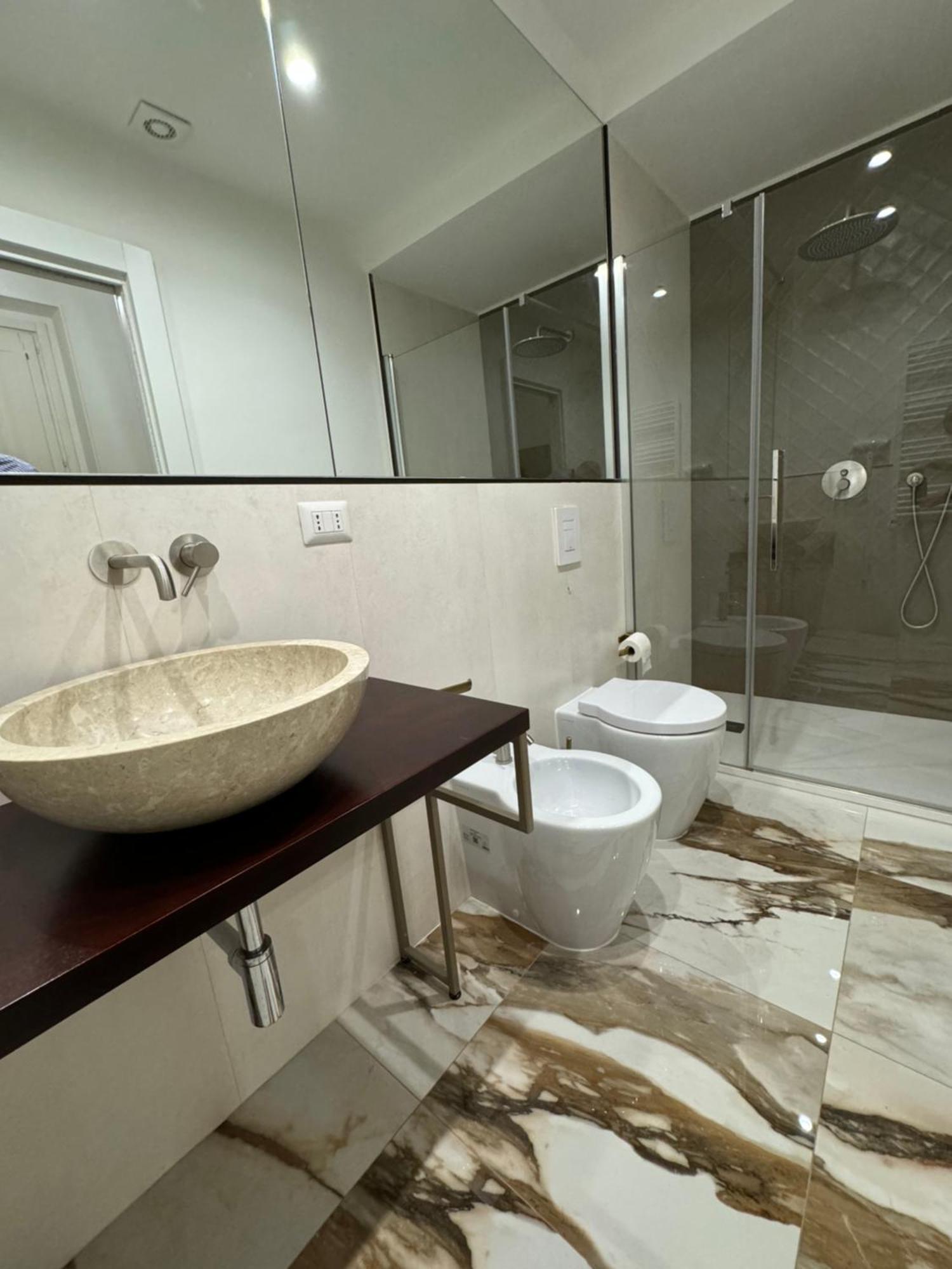 Guest House Regina Carolina Napoli Esterno foto
